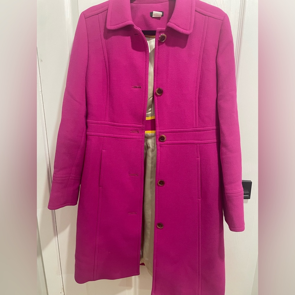 J. Crew lady coat magenta size 6 runs small lady collar 94% wool